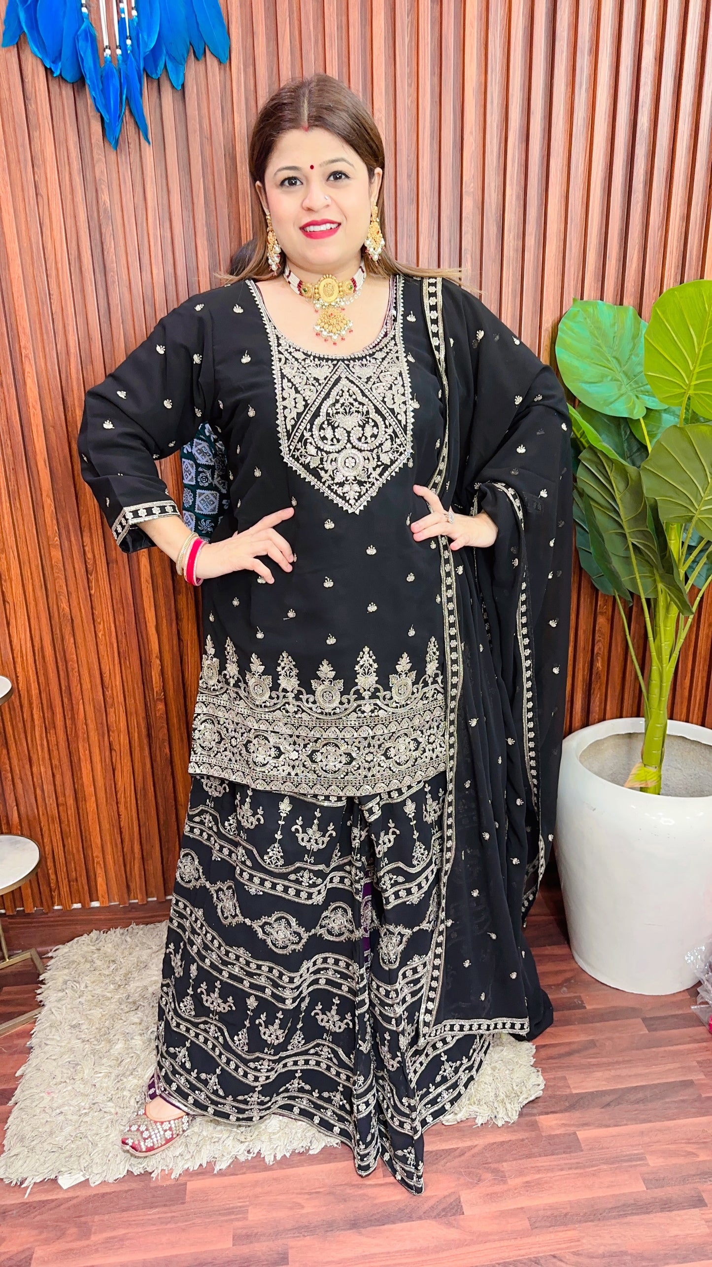 Pakistani Short kurti With Ghrara Set