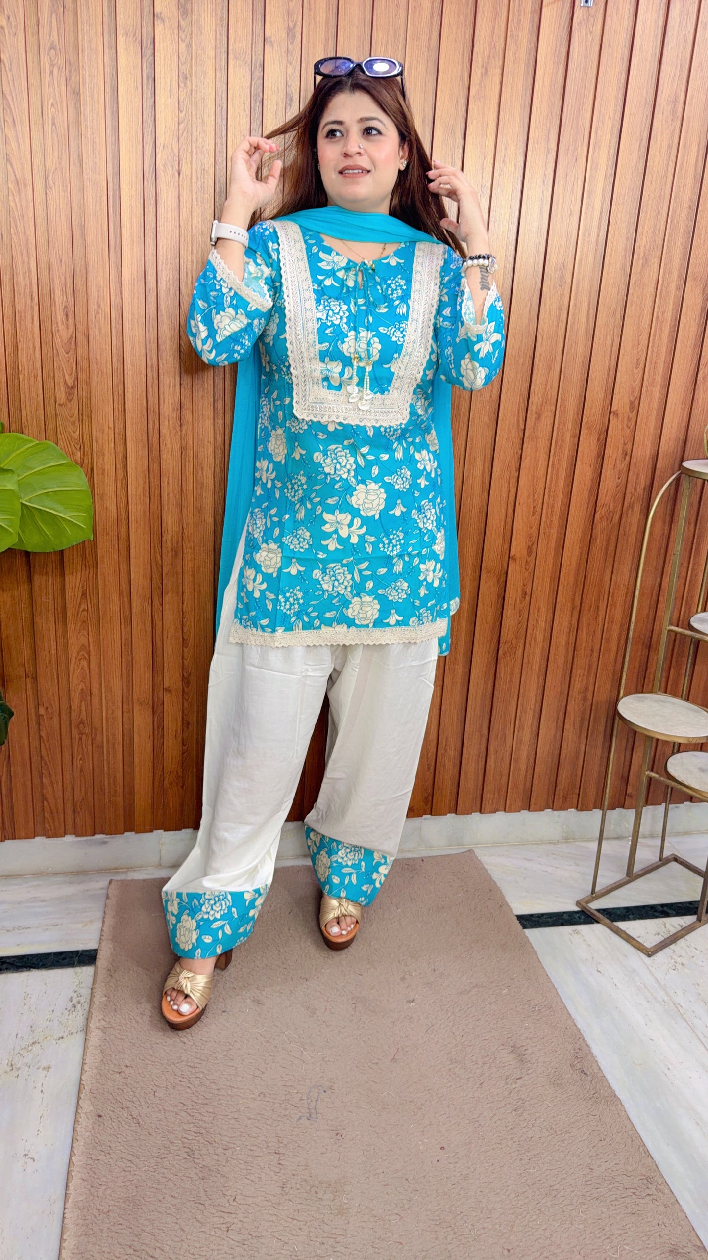 Rehmat Floral Farshi Three Piece Suit