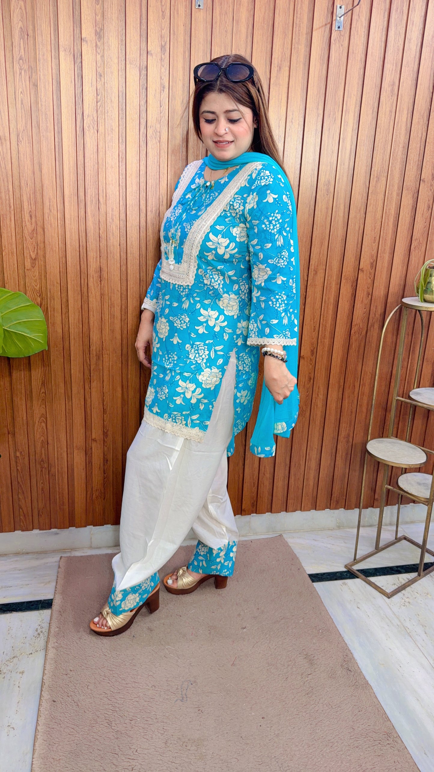 Rehmat Floral Farshi Three Piece Suit