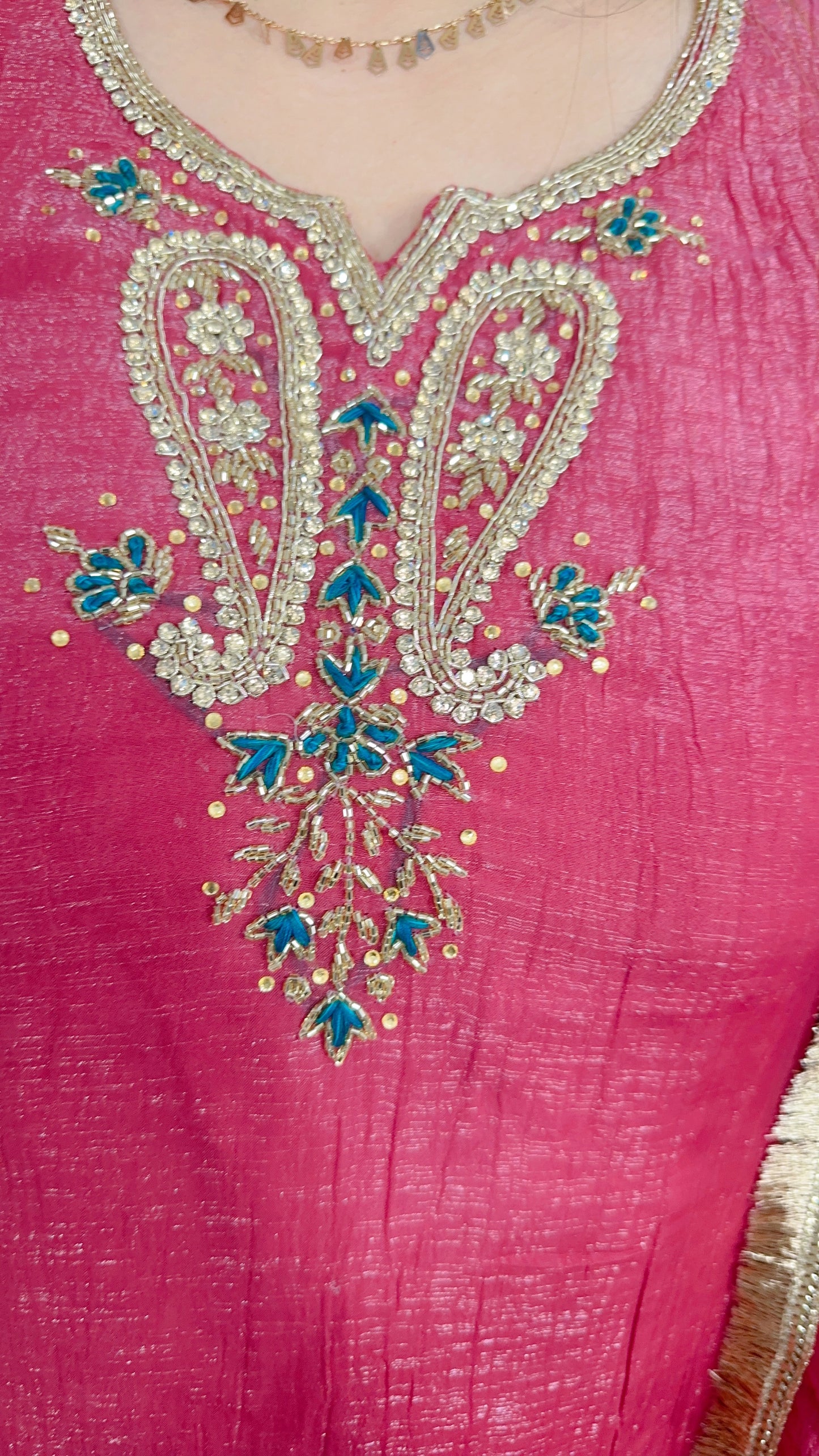 Noorie Premium Three Piece Set