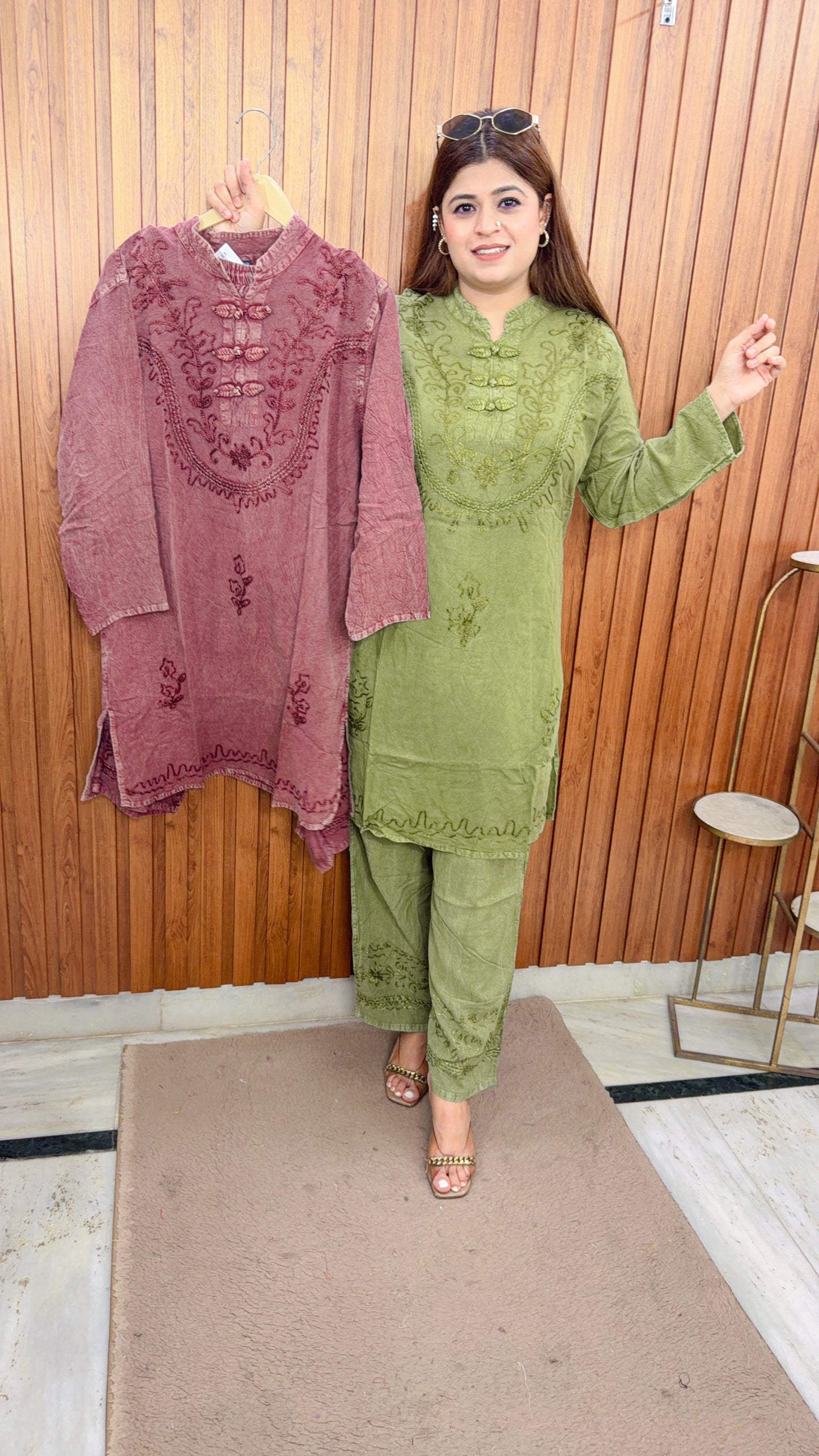 Mirchi Neck Marble Coord Set