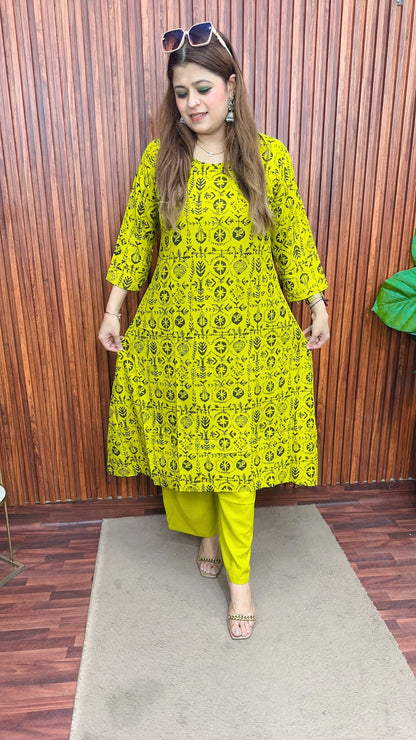 A line C cut cotton print kurta set