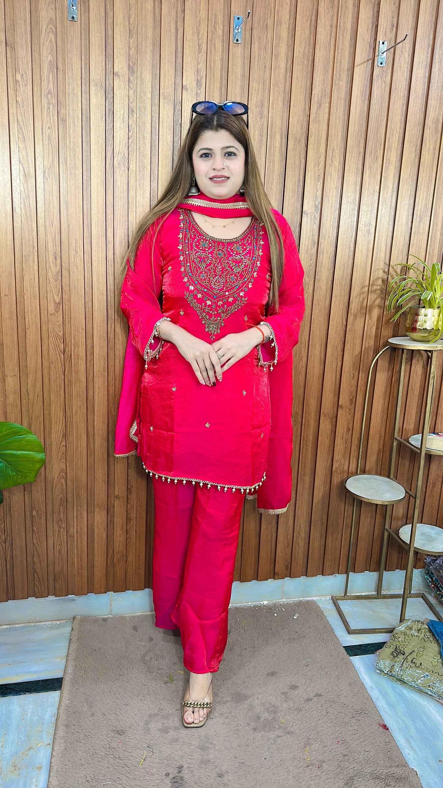 Inaya Cut Dana Work Chinon Suit