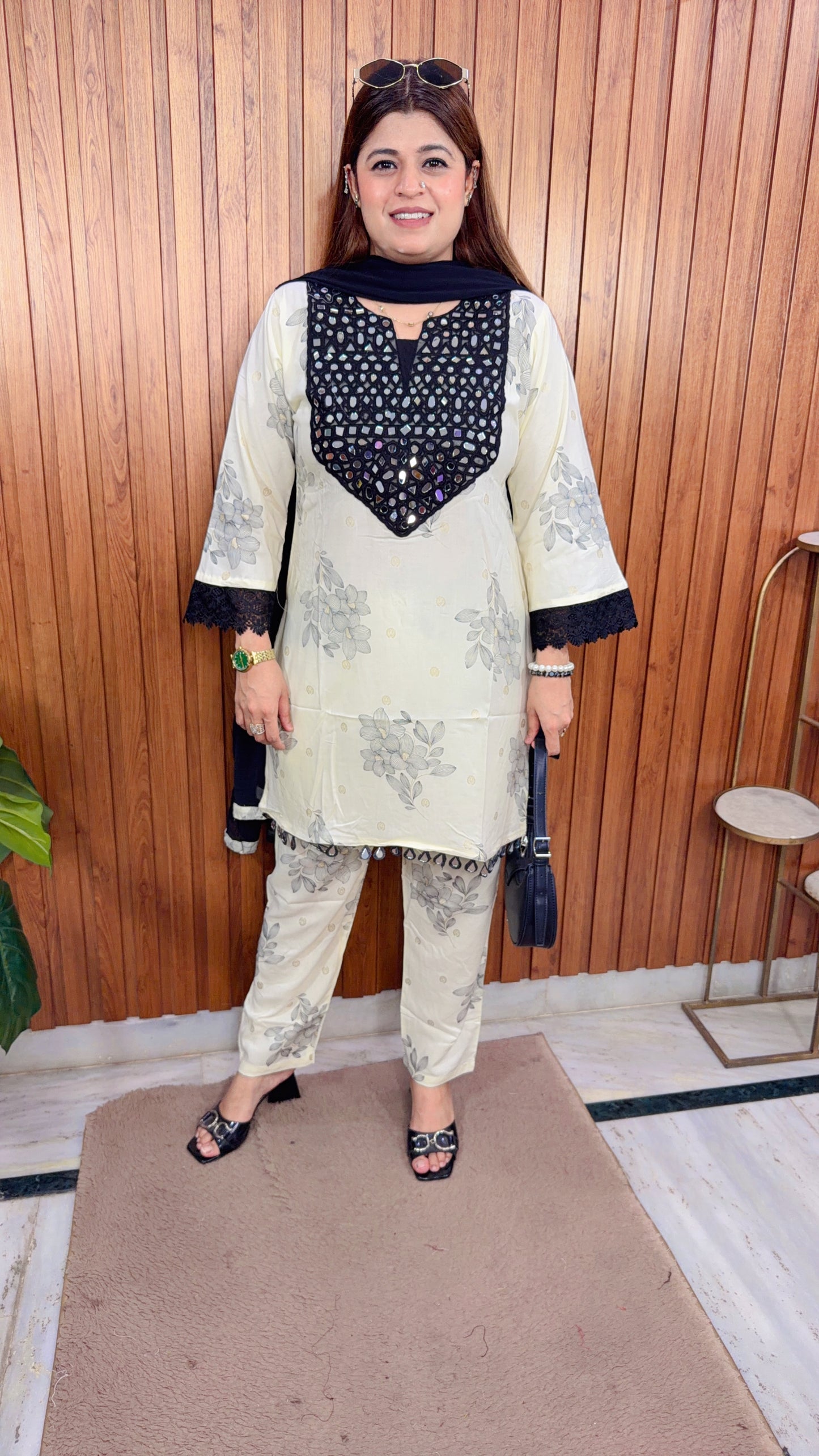 Diba Mirror Three Piece Suit