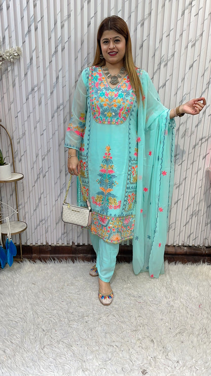 Pakistani Georgette Thread Work Suits