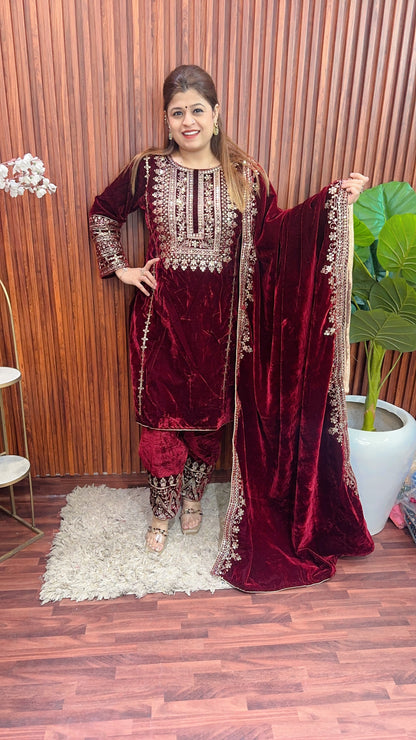 Pakistani Velvet Party Wear Suit Set