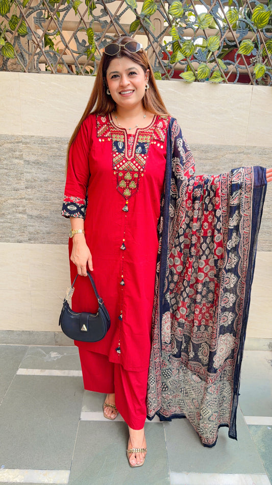 Kashi Embroidery Pure Cotton Three Piece Suit