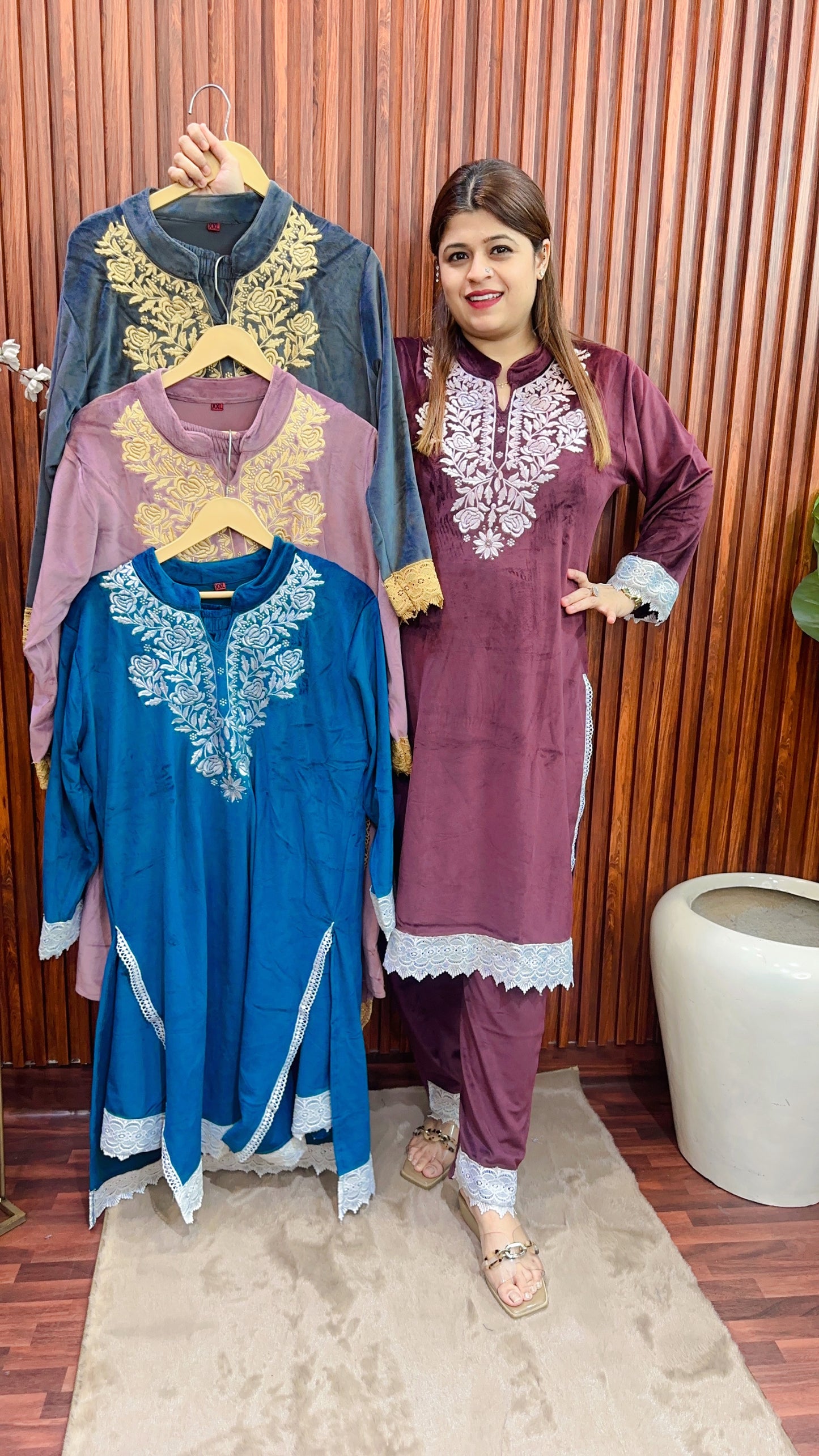 Pakistani velvet kurta set