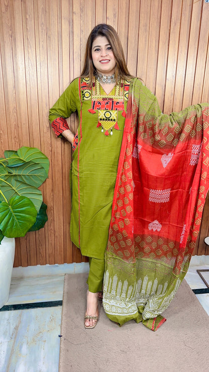 Risha Pure Cotton Suit