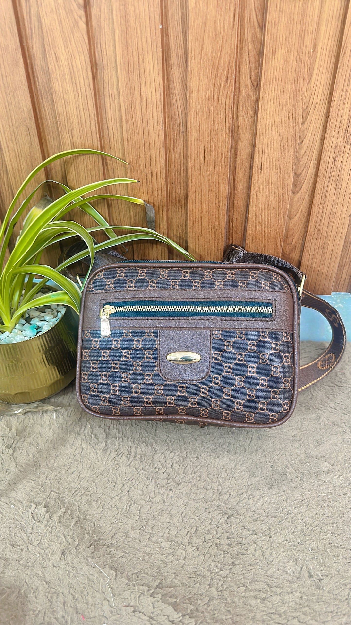 New printed sling bag