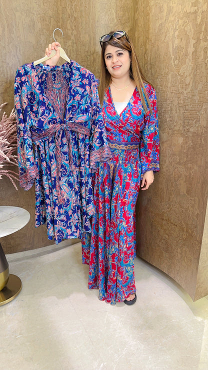 China Silk Knot Two Piece Set