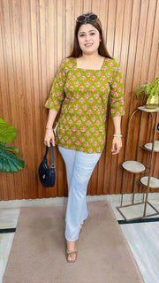 Evara printed Cotton Short kurti