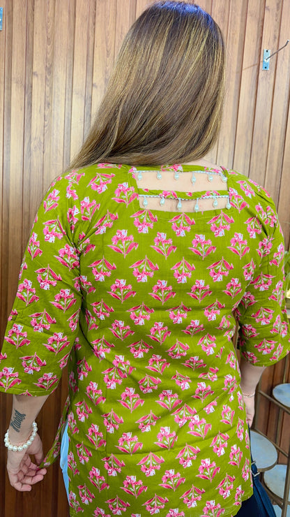 Evara printed Cotton Short kurti
