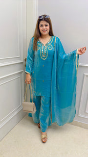 Hanira Mirror Three Piece Set