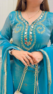Hanira Mirror Three Piece Set