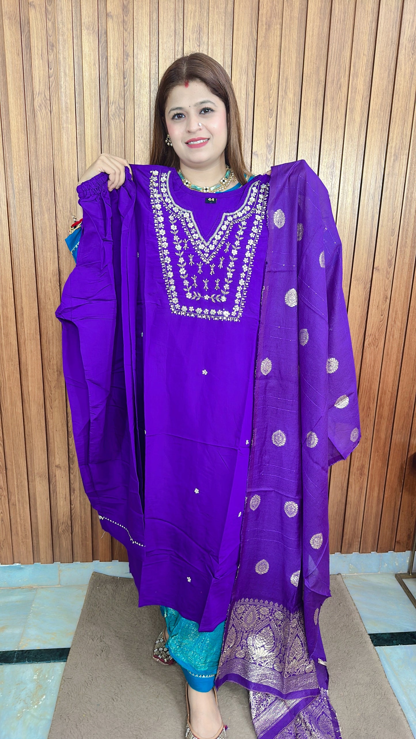 Chandrika premium suit set