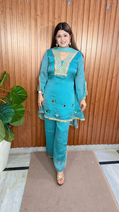 Heavy neck three piece suit set