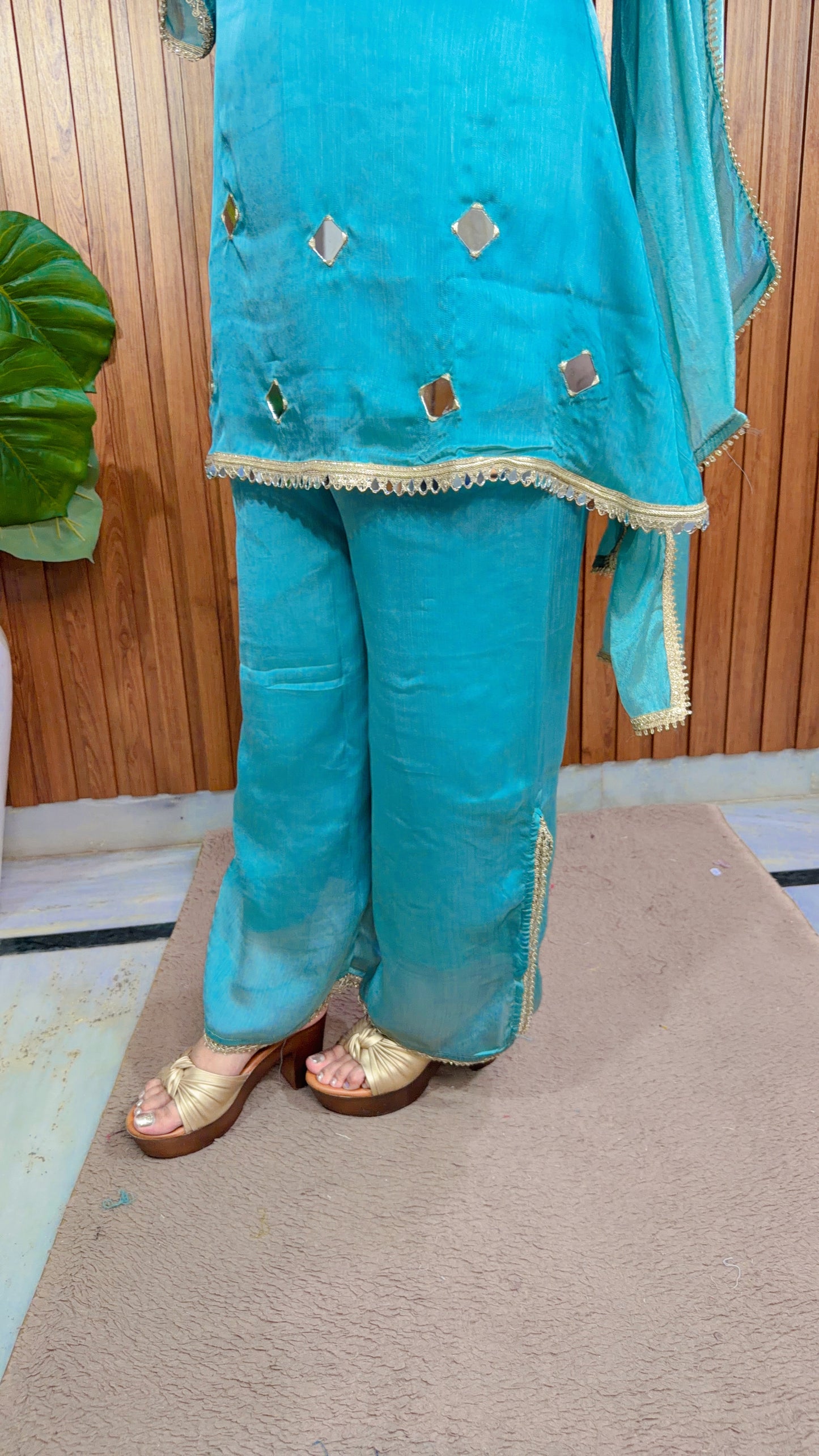 Heavy neck three piece suit set
