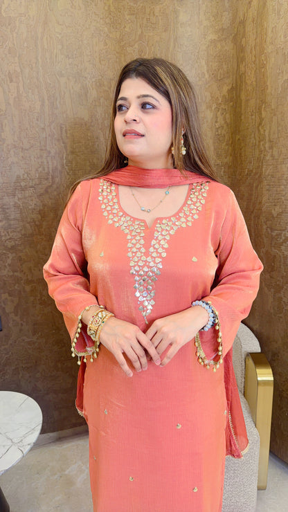 Bandhan-e-Rang Suit