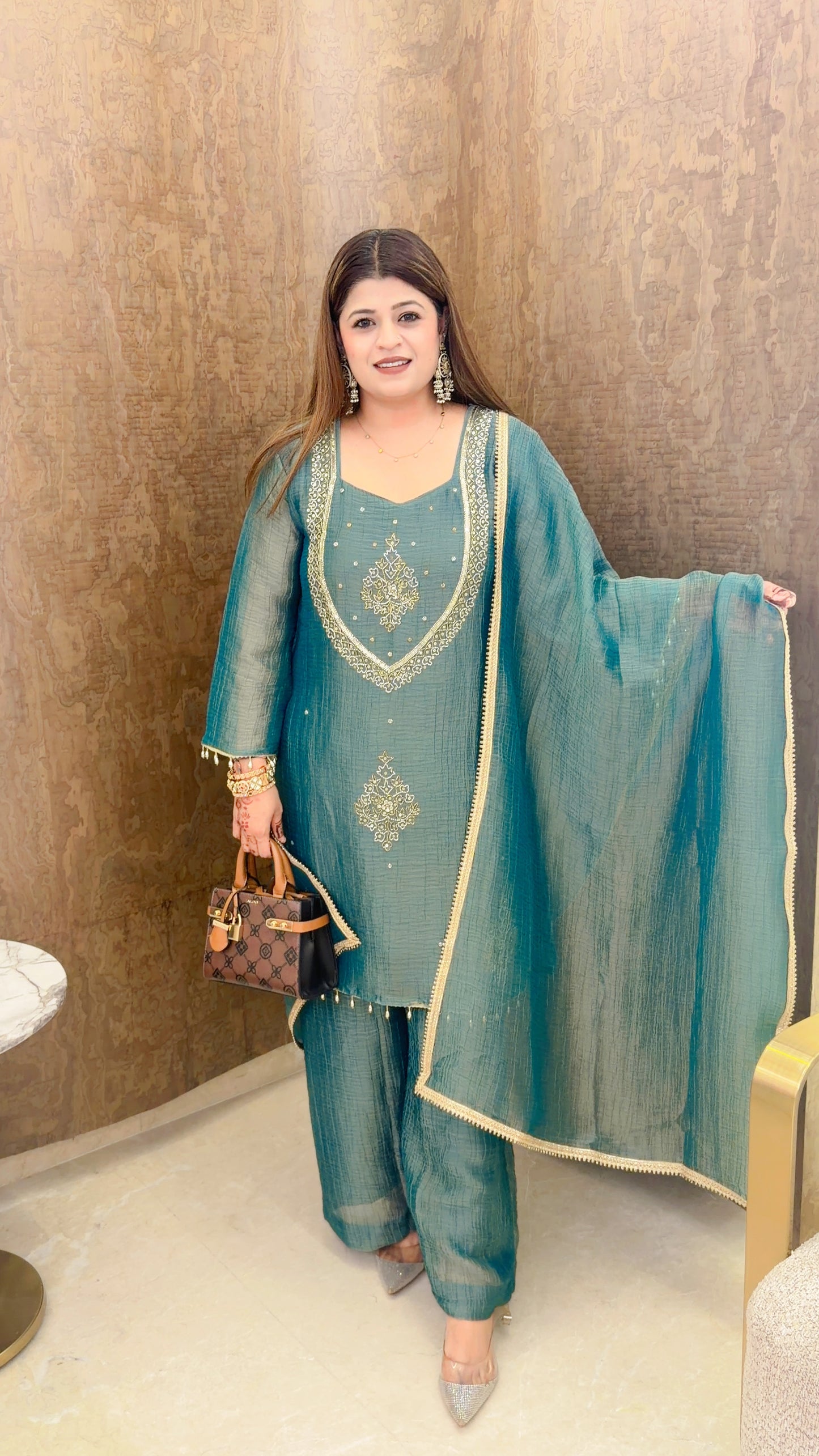Noor glow suit set