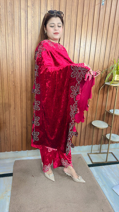 Pakistani Zari Crush Velvet Premium Suit