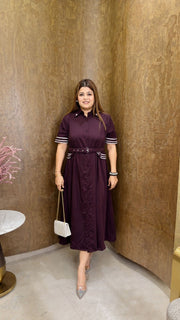 Collar dress with belt