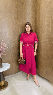 Collar dress with belt