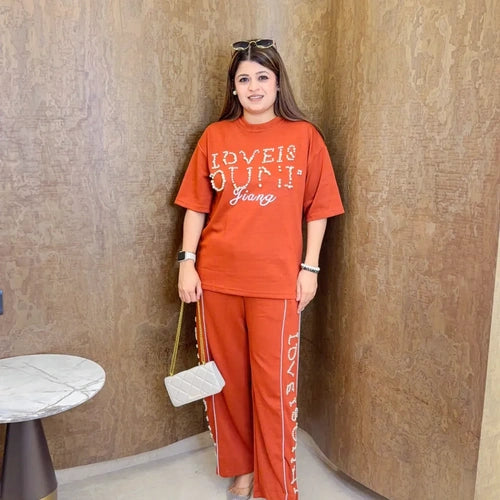 LOUNGWEAR