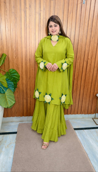 Organza Flower Three Piece Set